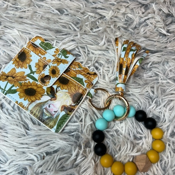 Sunflower cow Wallet/wristlet - Picture 2 of 2
